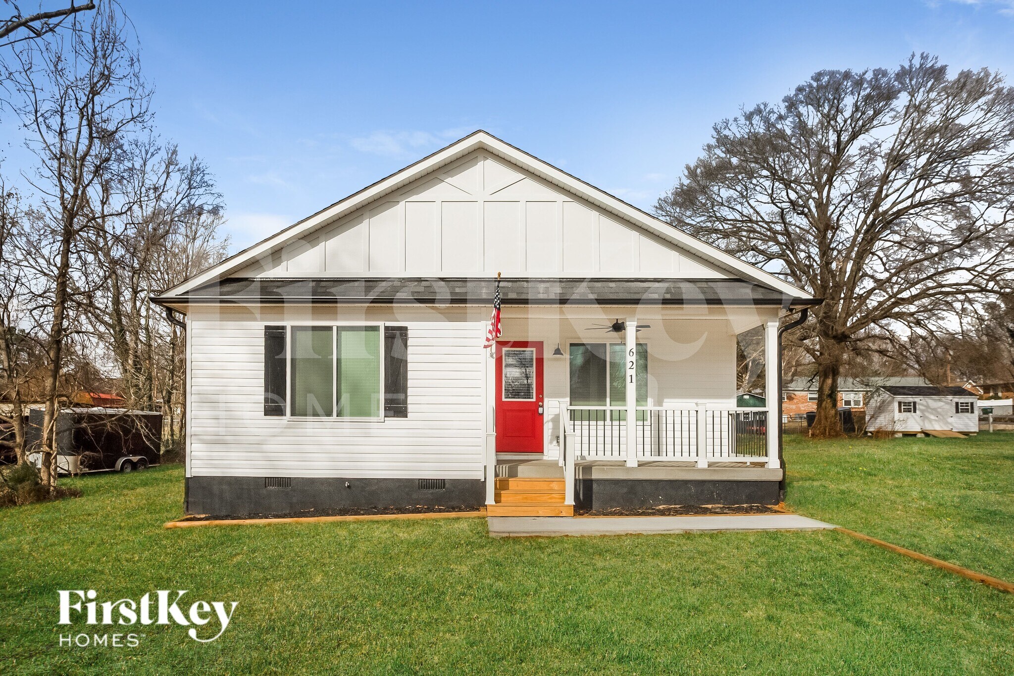 Building Photo - 621 E Mills Dr