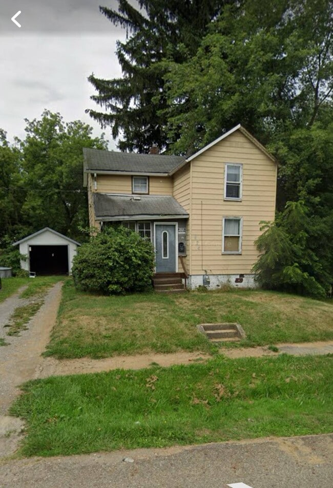 Building Photo - 974 Madison Ave