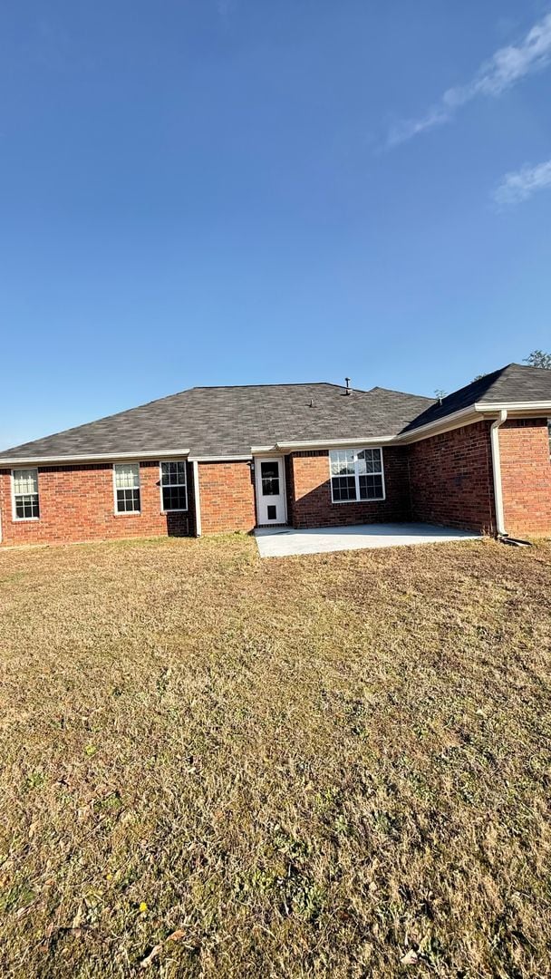 Building Photo - HOME FOR LEASE 4 BR 2 BATH RANCHSTYLE  SPLIT FLOOR PLAN AND OPEN  LARGE  FENCED BACKYARD  CONVENI...