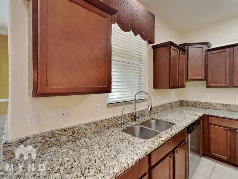 Building Photo - 20321 Starfinder Way