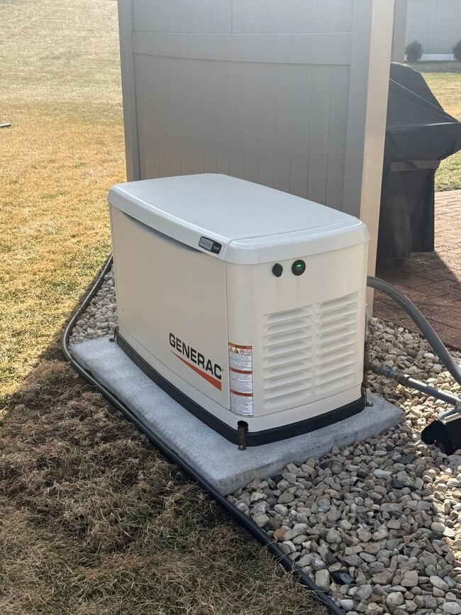 Building Photo - Remodeled 3BR 3BA Duplex in Black Earth –  $2800 month