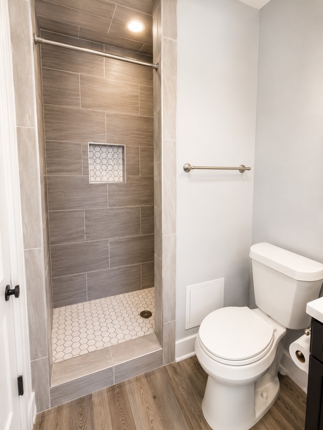 Building Photo - Charming Central Lubbock Home 3/2 with Gorgeous Updates Throughout!