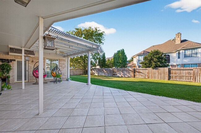 Building Photo - 4206 Clearwater Ct