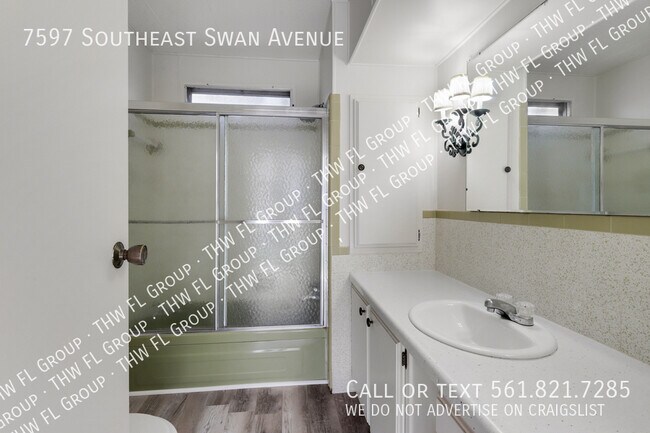 Building Photo - 7597 SE Swan Ave