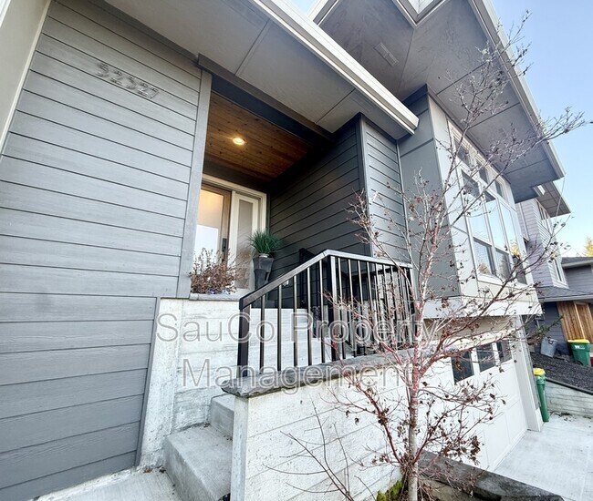 Building Photo - 52327 Ashley Ct