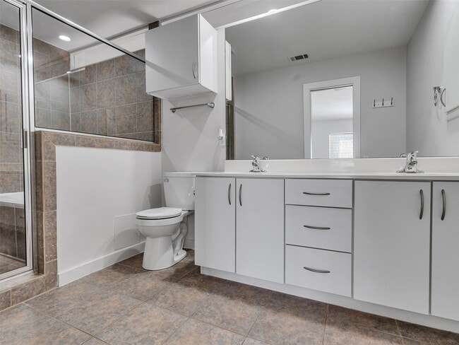 Building Photo - 6935 Yellowstone Way Dr