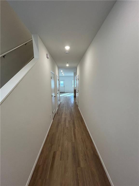 Building Photo - 2804 W Mockingbird Ln