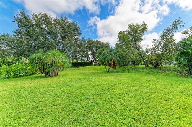 Building Photo - 7007 Bridle Path Ct