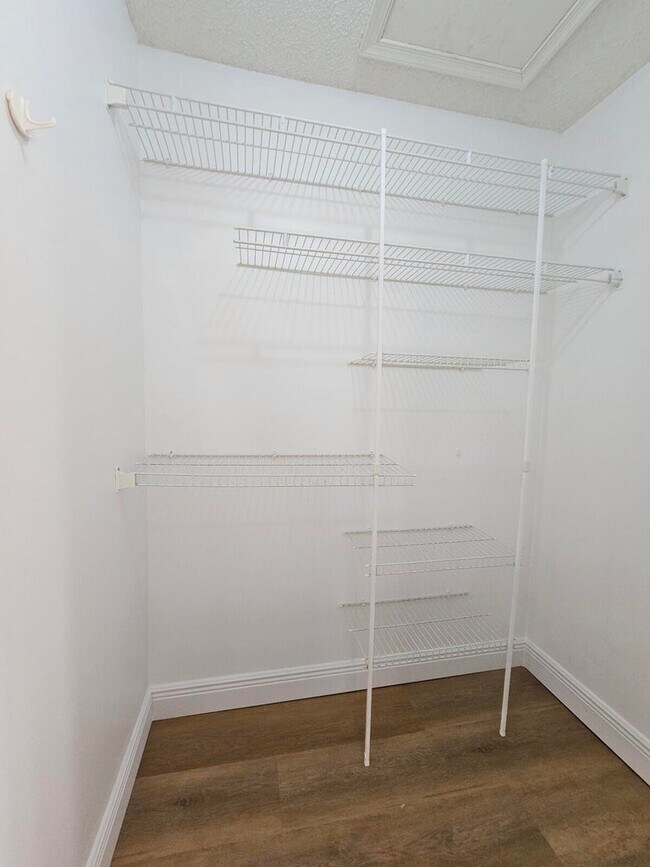 Master Closet - 301 Norwood Ter