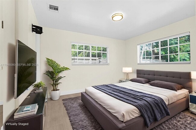 Building Photo - 5781 SW 25th St