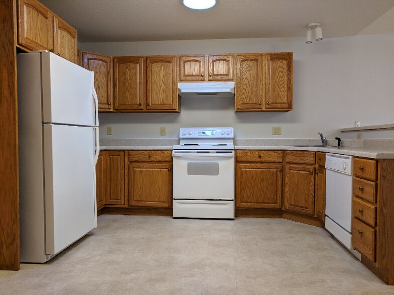 Building Photo - 1523 Pohl Rd