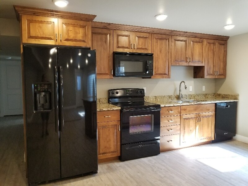 Building Photo - 464 N 300 E