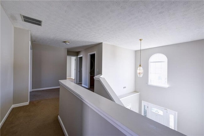 Building Photo - 1135 Laurel Cove Dr