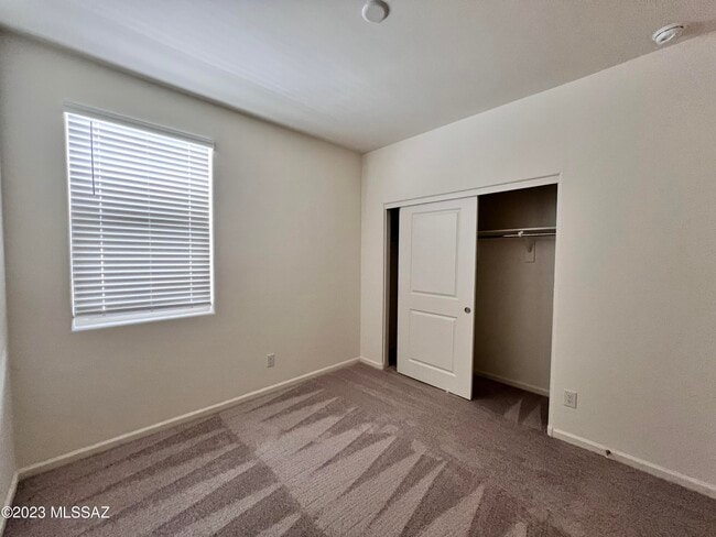 Building Photo - 12522 E Patch Dr