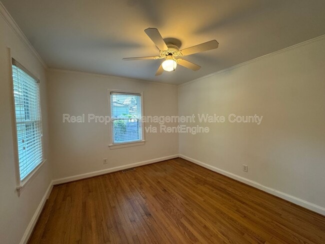 Building Photo - 3018 Medlin Dr