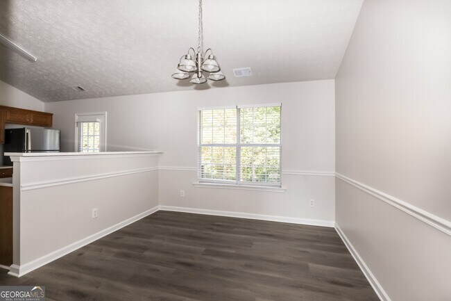 Building Photo - 824 Piccadilly Cir