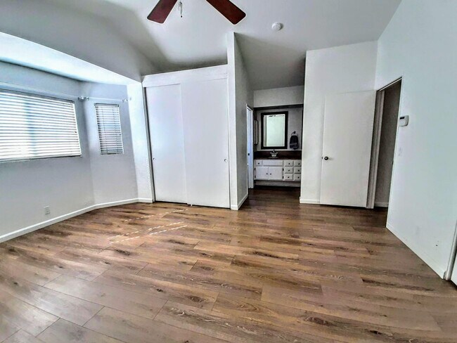 Building Photo - 8928 Sage Ct
