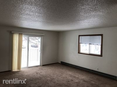 Building Photo - 2505 Country Club Pkwy