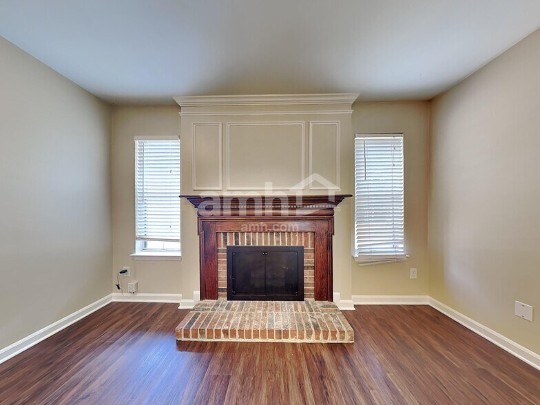 Building Photo - 8703 Coach Wood Ct