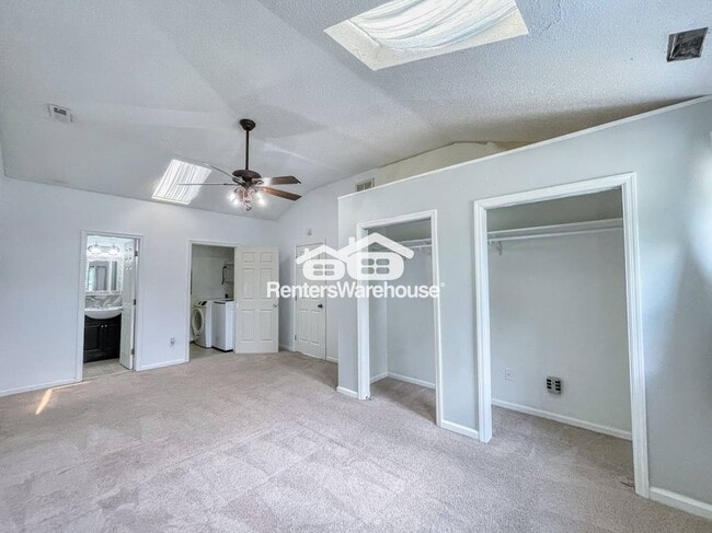 Building Photo - 4945 Paine Ln