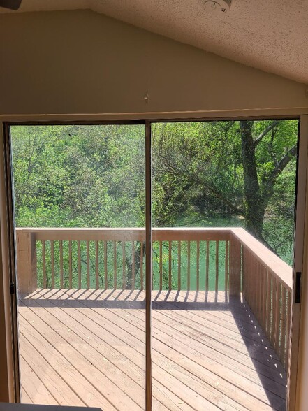 Building Photo - 3006 Elkdale Dr