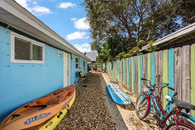 Building Photo - 224 E Grant Ave