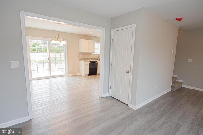 Building Photo - 243 Morgans Ct