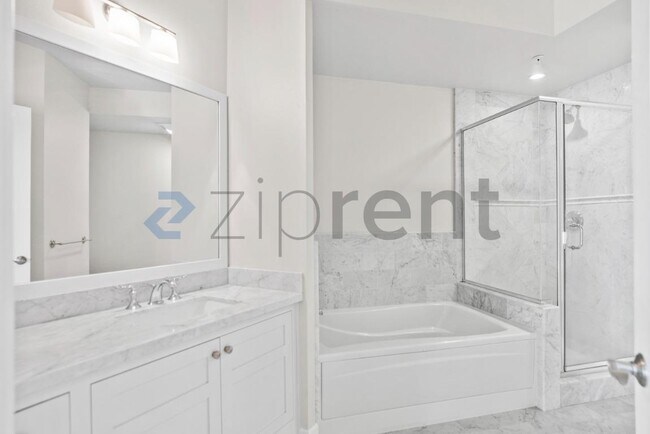 Building Photo - Unit 210