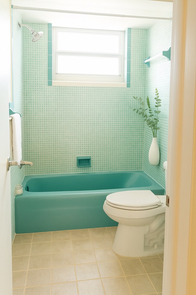 Building Photo - 1702 McKinley St