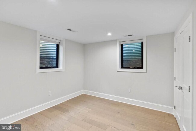 Building Photo - 4628 Blagden Terrace NW