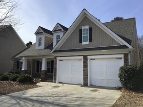 Building Photo - 2512 Walnut Tree Ln