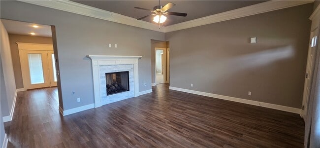 Building Photo - 1718 Charismatic Dr