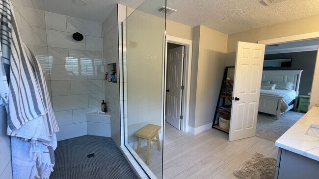 Building Photo - 5 Bedroom 3 Bath Lake Nona Santuary Availa...