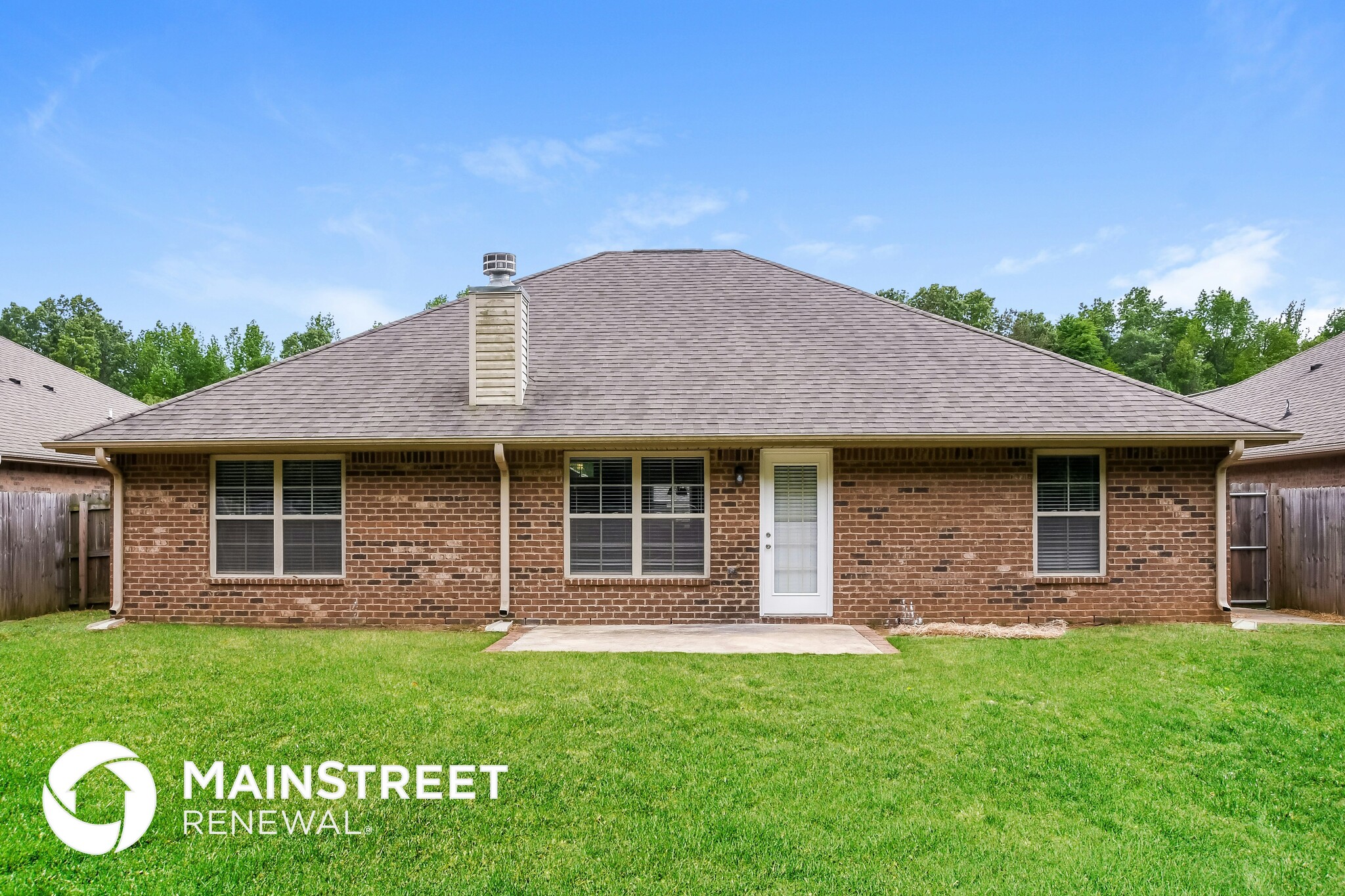 Building Photo - 125 Bermuda Lakes Dr
