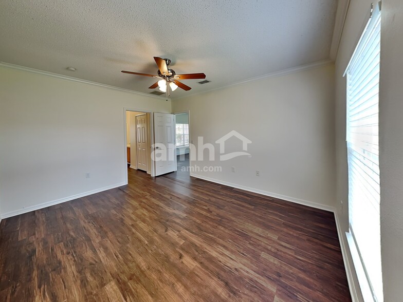 Building Photo - 306 Chiquita Ct