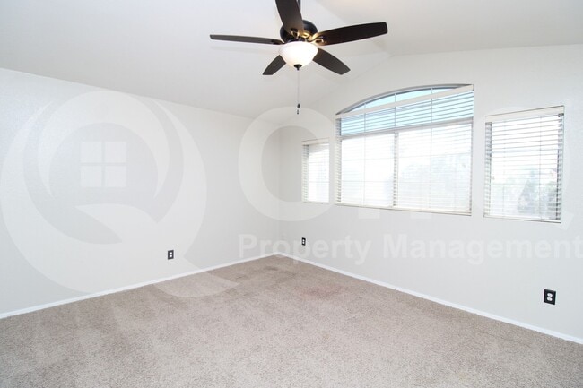 Building Photo - 16643 S 15th St