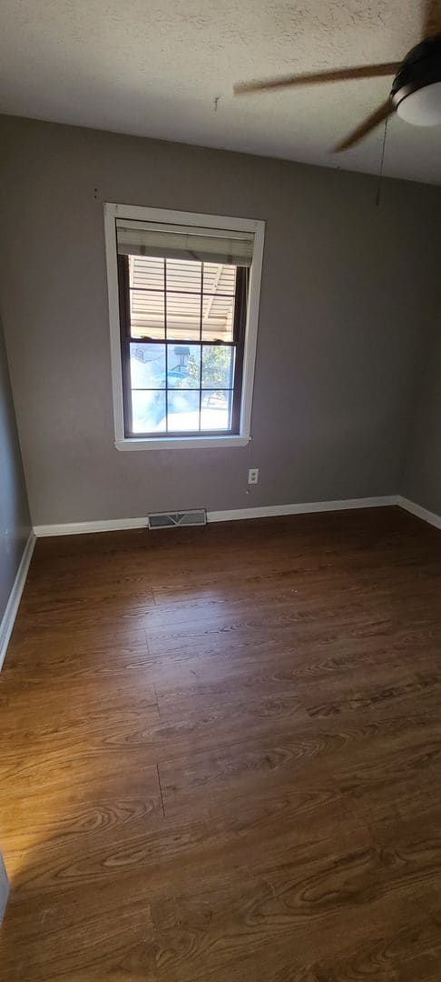 Building Photo - 4BR 3BA SFH with Full Finished Basement