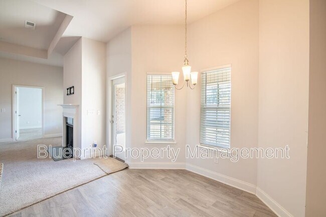 Building Photo - 281 Union Dr