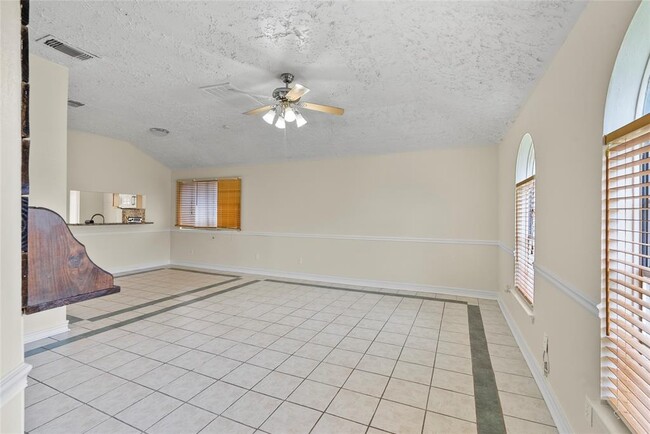 Building Photo - 3763 Quiet Pl Dr