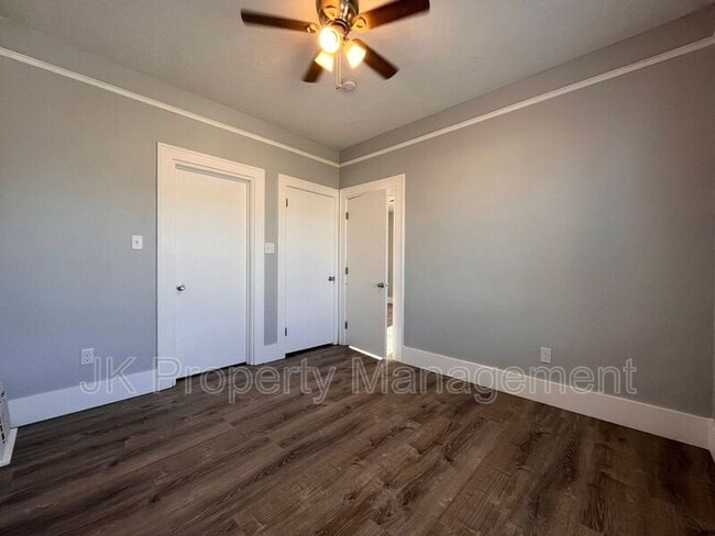 Building Photo - #11 17th Street S