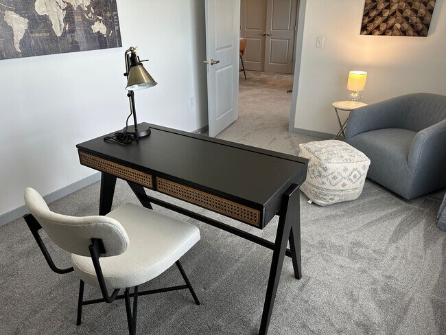 Building Photo - 5102 Aldersgate Dr