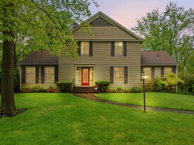 Building Photo - 38 W Case Dr