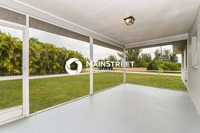 Building Photo - 3 Bedroom Pet-Friendly Home in CAPE CORAL,...