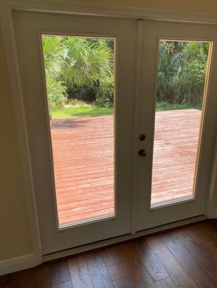 Building Photo - 580 5th St SW