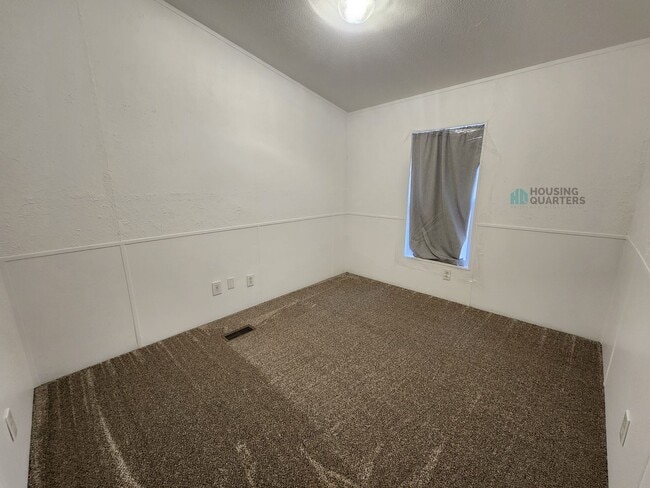 Building Photo - 15317 W Charles Rd