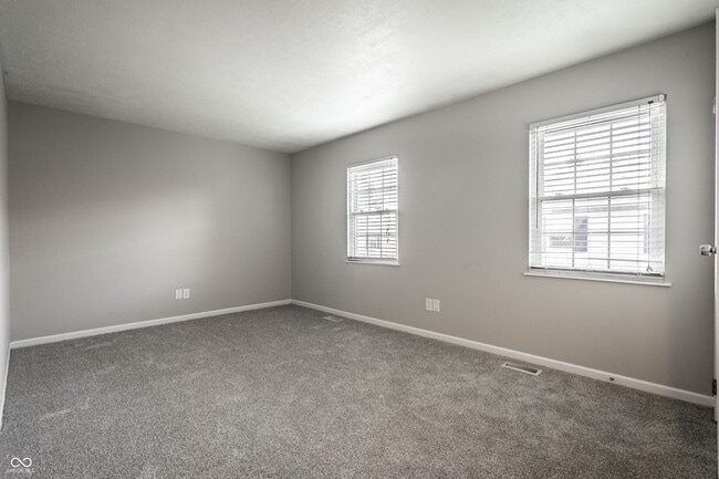 Building Photo - 4839 Oakwood Trail
