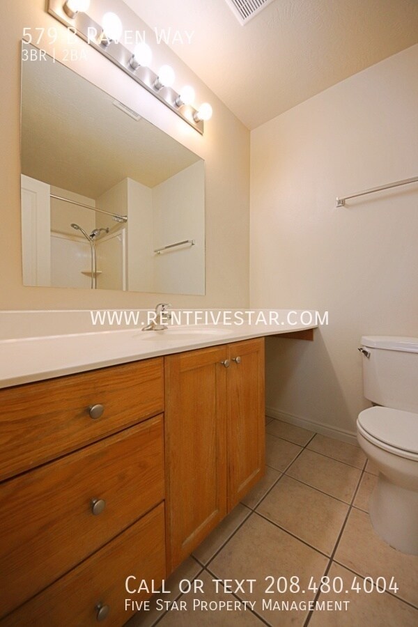 Building Photo - 579 Raven Way