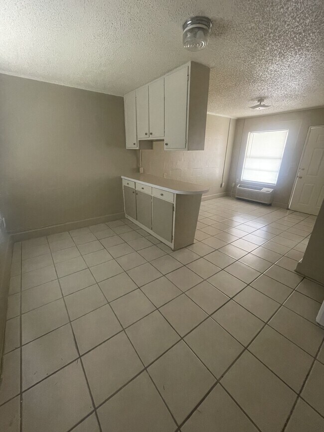 Weslaco Park Village Apartments 4 S Bridge Ave Weslaco TX 78596