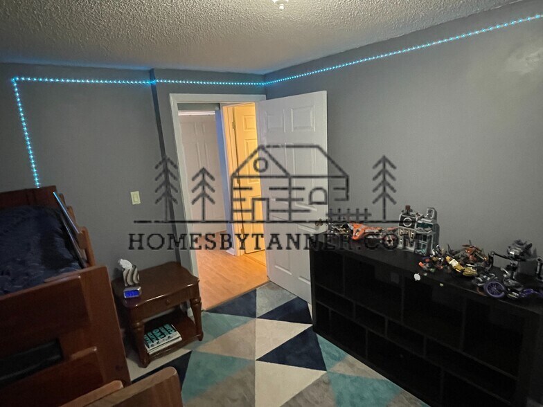 Downstairs Storage Room, unfurnished - 481 Yenowine Ln
