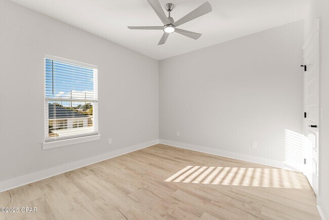Building Photo - 201 N San Souci Blvd